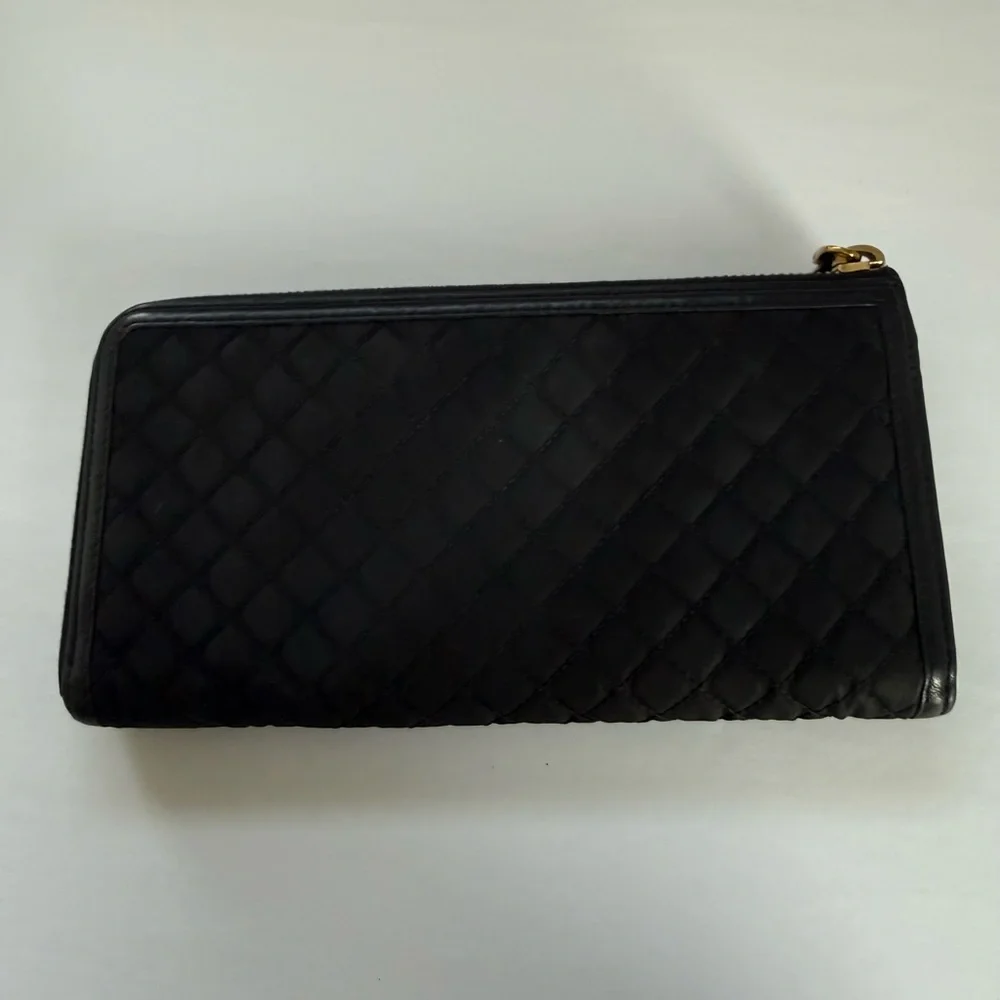 Authentic Prada Tessuto Nylon Quilted Zip around Wallet - Picture 2 of 3